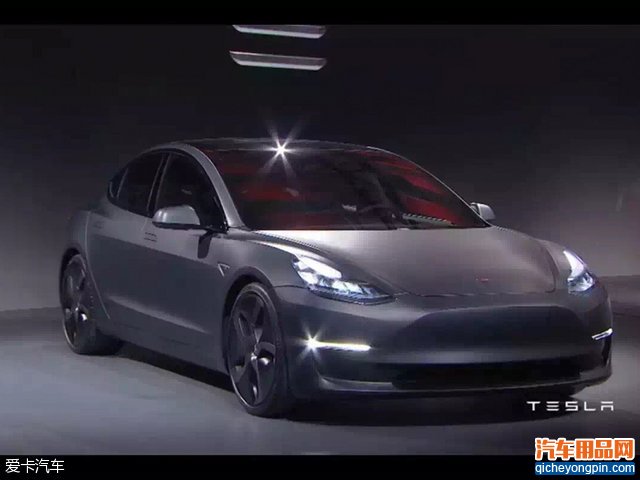 特斯拉Model 3续航里程346km