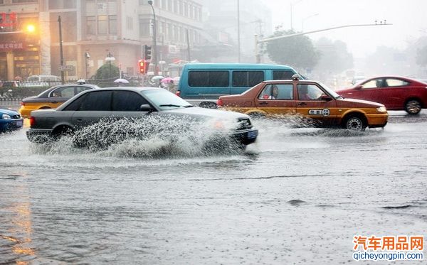 雨天行车